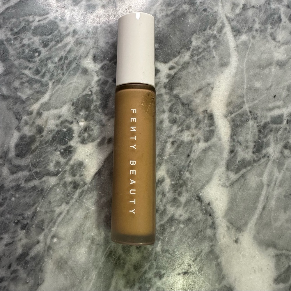 Fenty Beauty‎ Pro Filt’r Concealer 330
